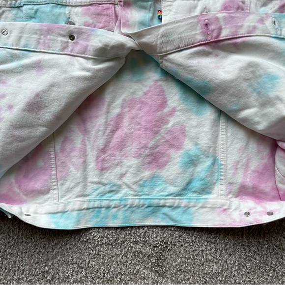 PRIDE OVERSIZED TRUCKER JEAN DENIM JACKET MENS SIZE TIE DYE METAL BUTTONS PINK - Picture 6 of 8